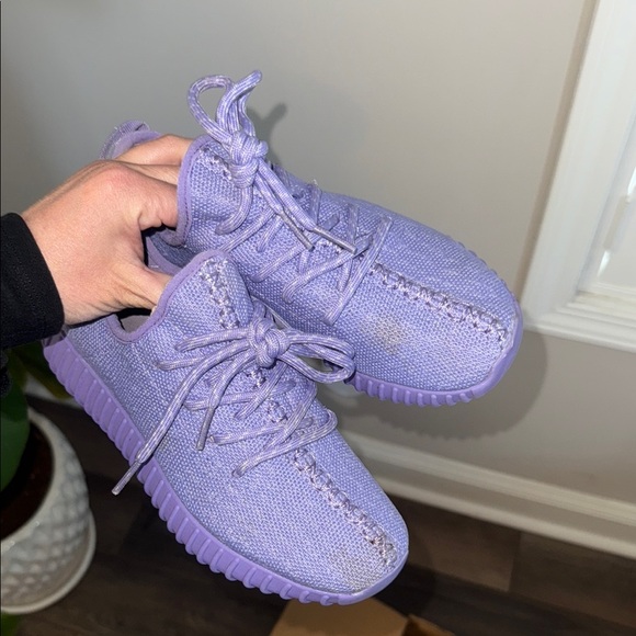 Women’s Yeezy Boost 350 LOOKALIKE Sneakers SIZE 6 - Picture 1 of 9